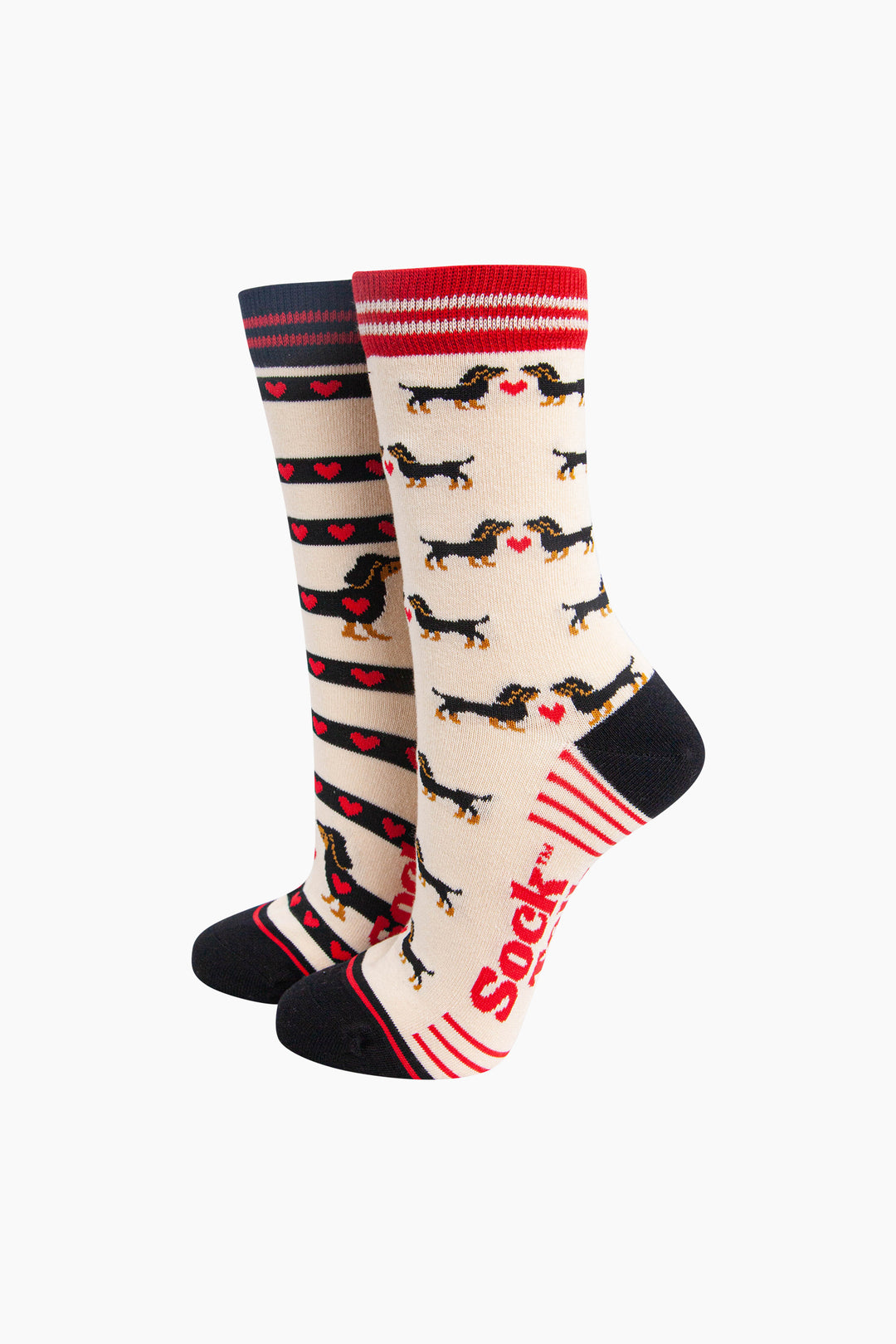 Sausage-Dogs-Hearts-Combed-Cotton-Odd-Socks-in-Cream-Mannequin