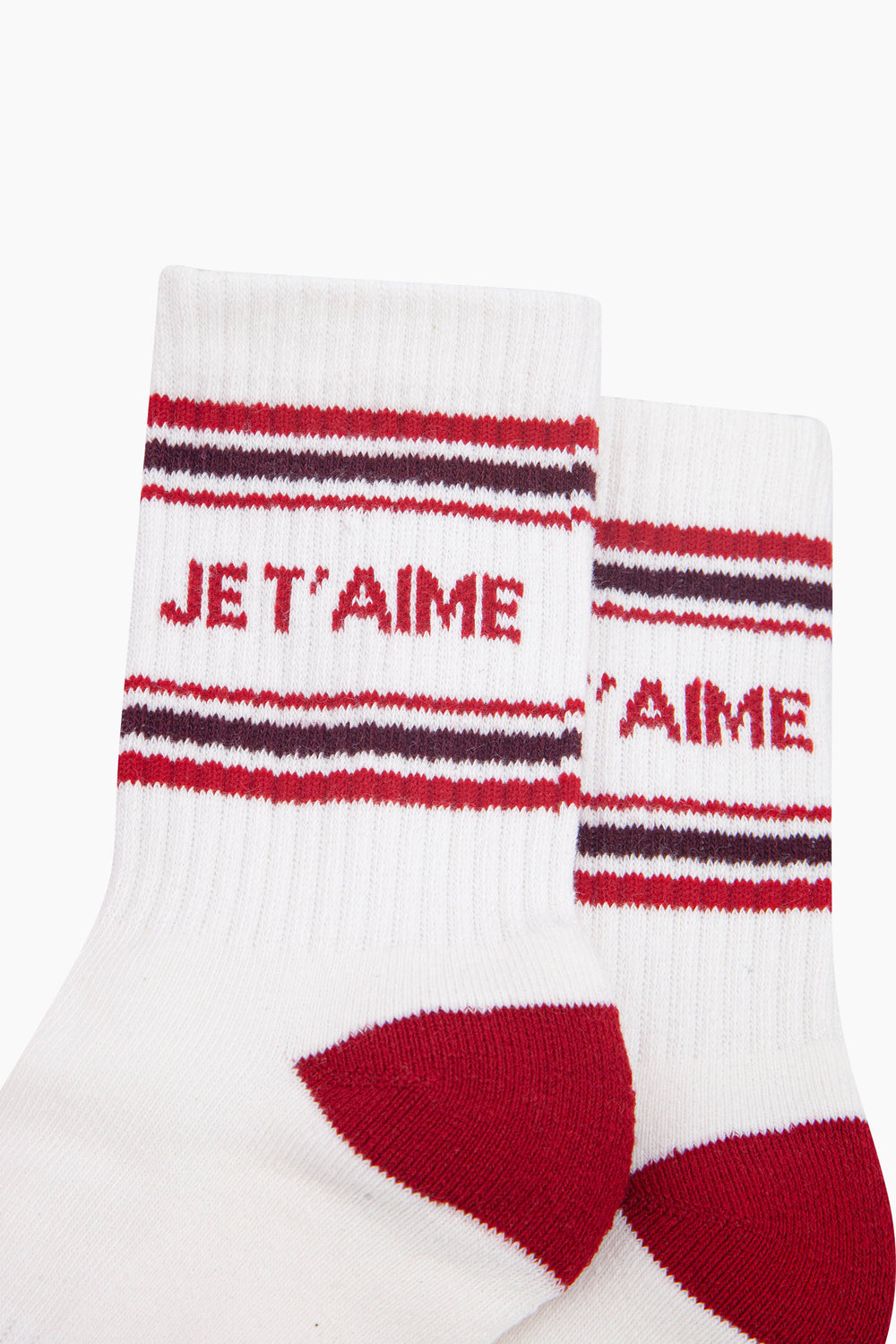 Je-T'aime-Organic-Cotton-Sports-Socks-in-Cream/Red-Close-Up