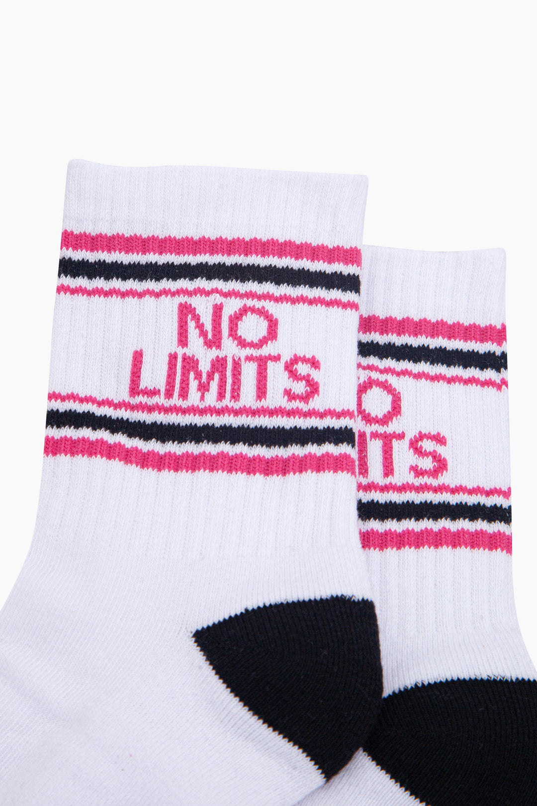 No-Limits-Organic-Cotton-Sports-Socks-in-White/Black-Close-Up