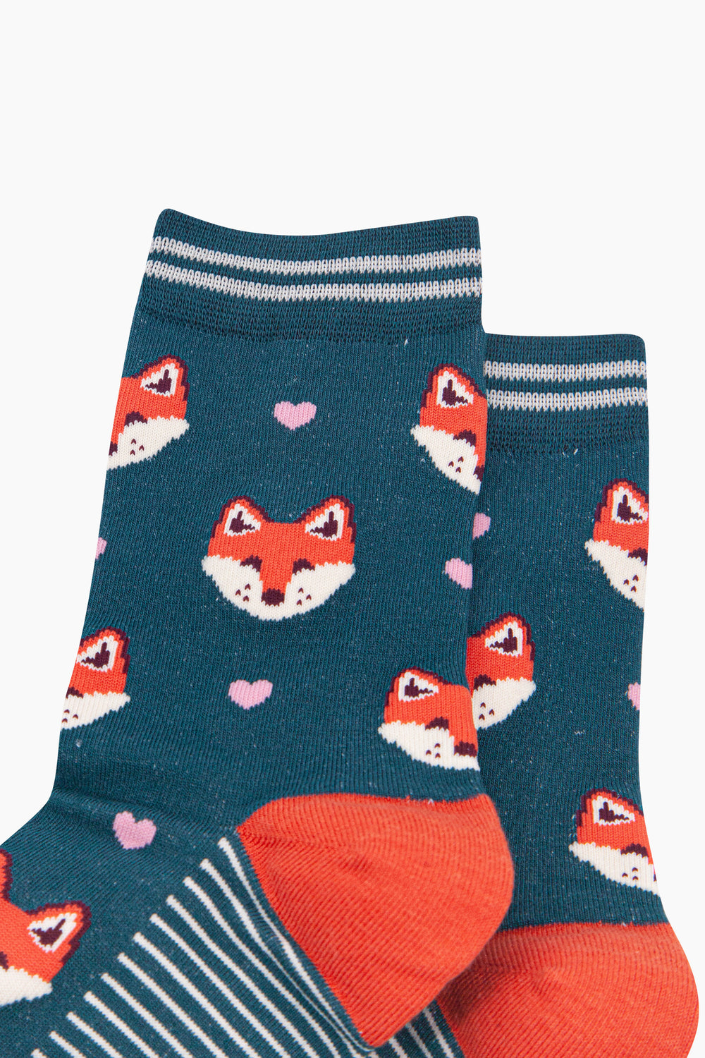 Fox-Women's-Bamboo-Socks-in-Forest-Green-Close-Up