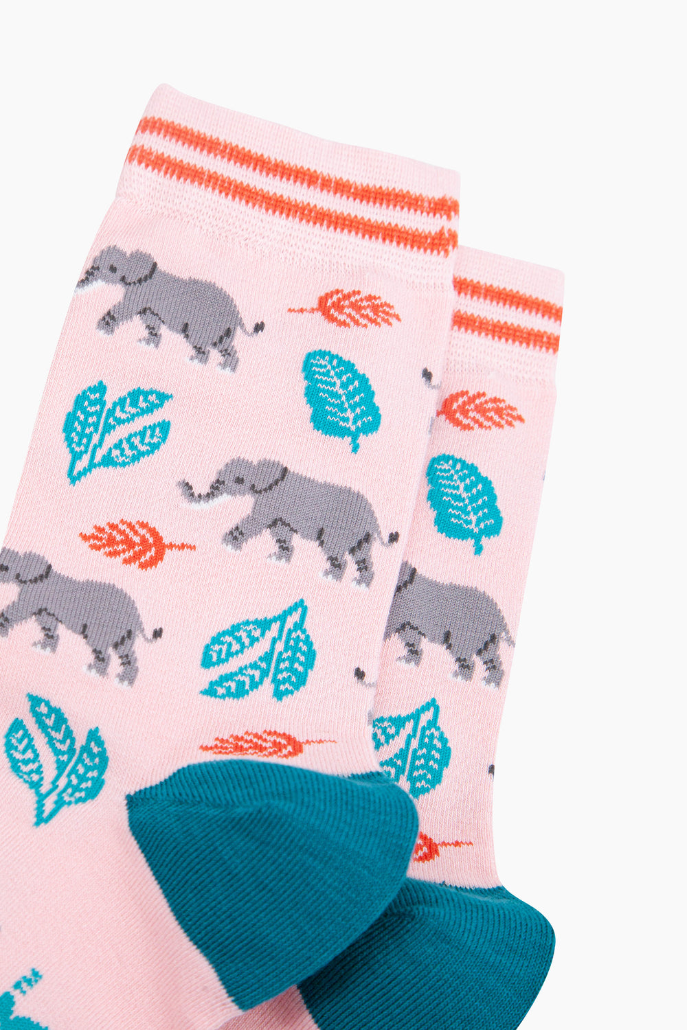 Elephants-Bamboo-Socks-in-Pink-Close-Up