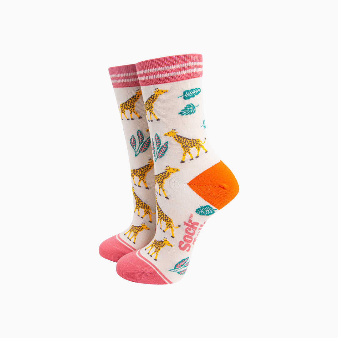 Giraffe-Bamboo-Socks-in-Cream-mannequin