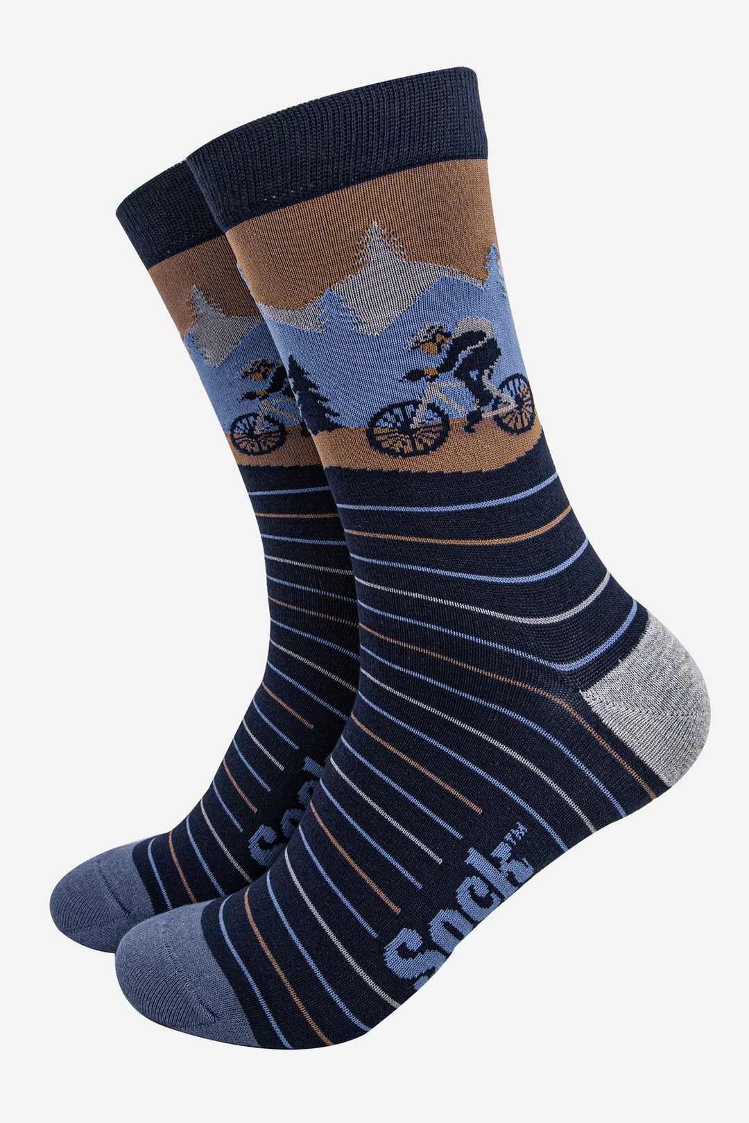 mens-bamboo-socks-navy-blue-denim-blue-mountain-bike-scene-cycling