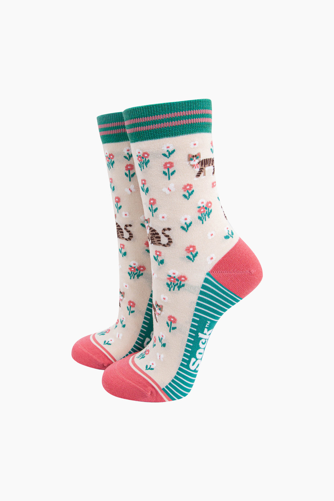 Tabby-Cat-Floral-Bamboo-Socks-in-Cream