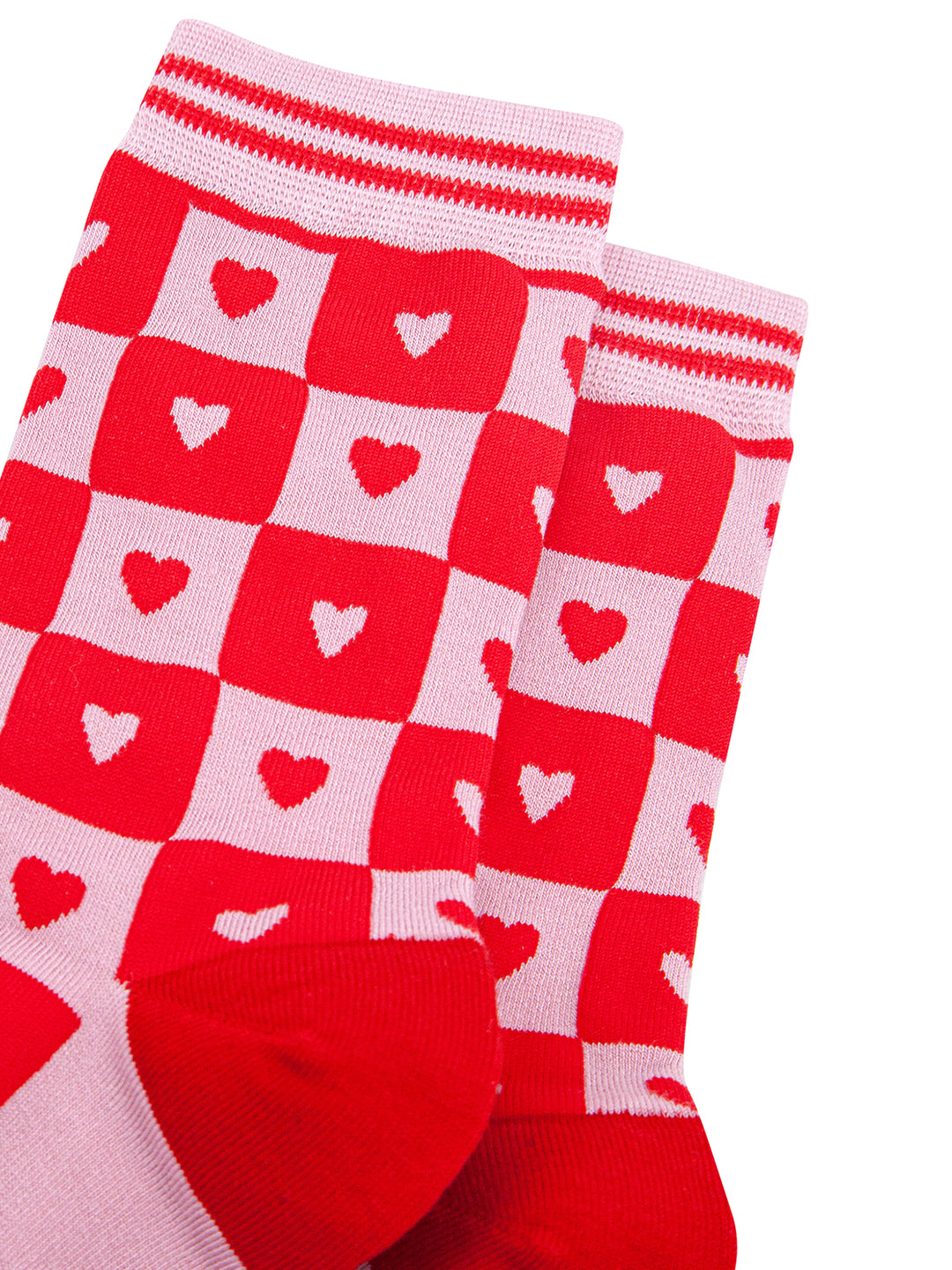 Heart-Checkerboard-Bamboo-Socks-in-Pink/Red-Closeup