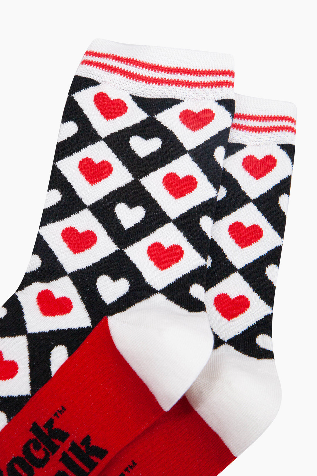 Love-Heart-Diamonds-Bamboo-Socks-in-Red-Closeup