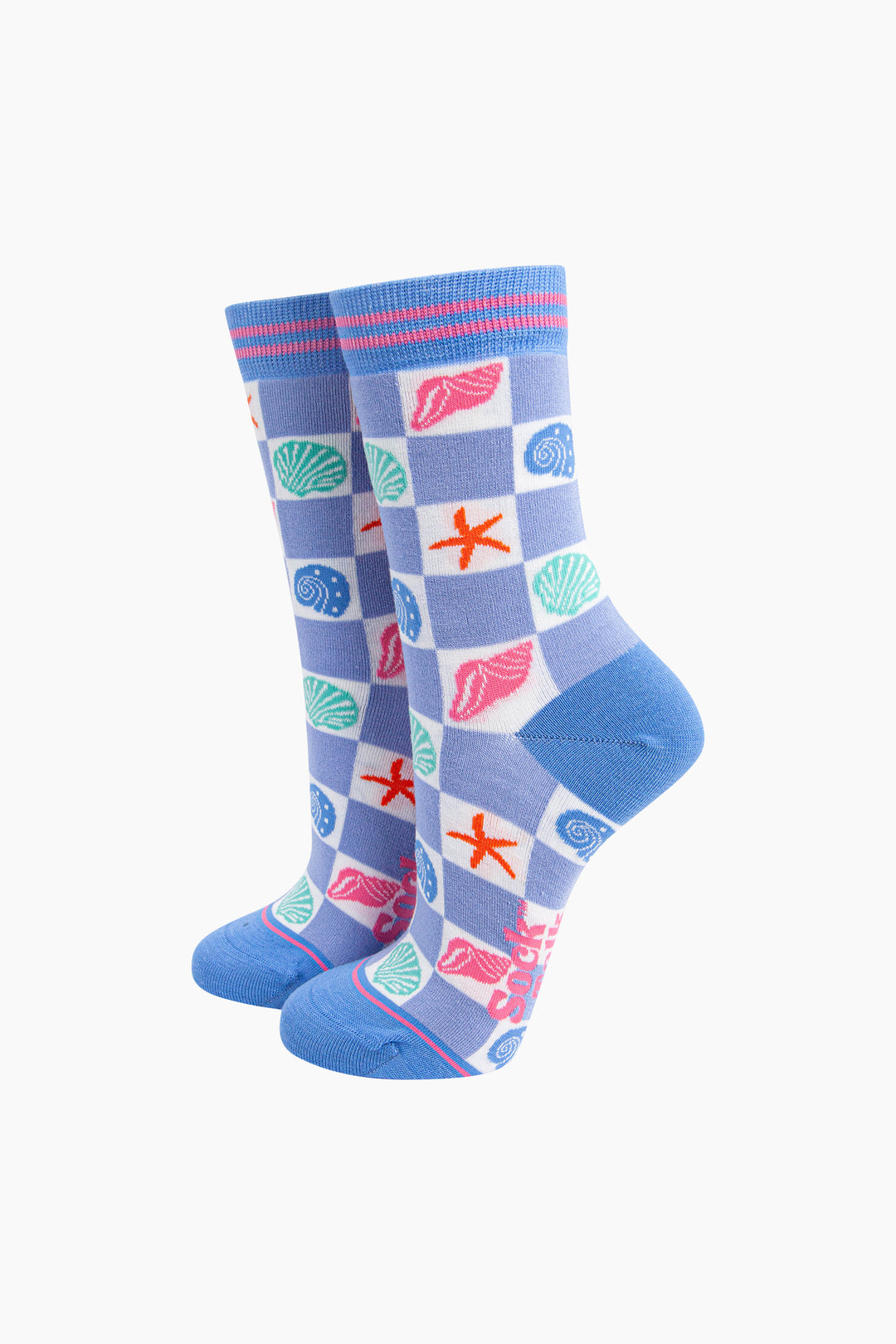 Seashell-Checkerboard-Bamboo-Socks-in-Blue-On-Mannequin