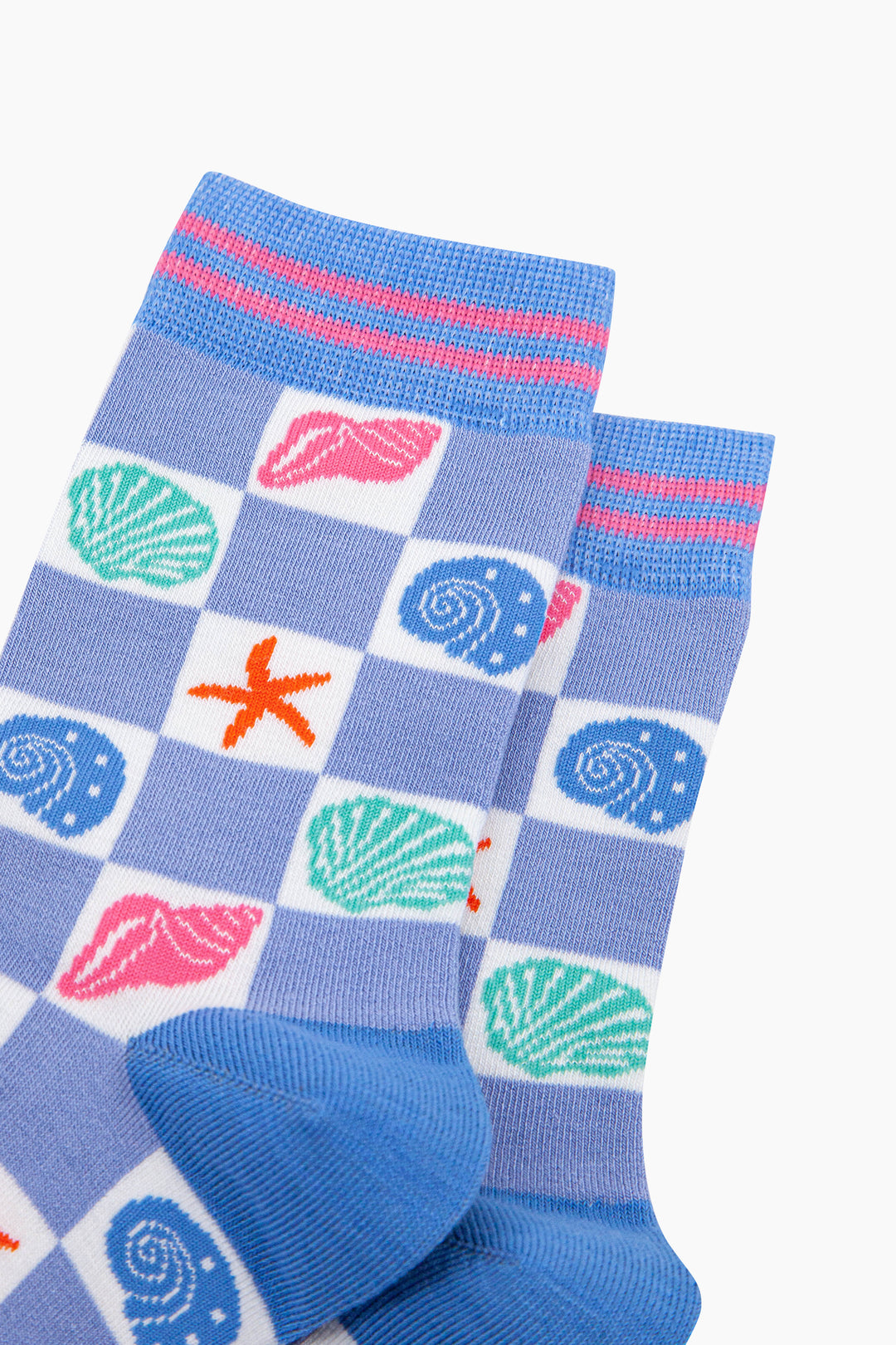 Seashell-Checkerboard-Bamboo-Socks-in-Blue