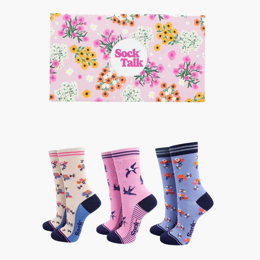Swallows-&-Flowers-Bamboo-Socks-Gift-Set