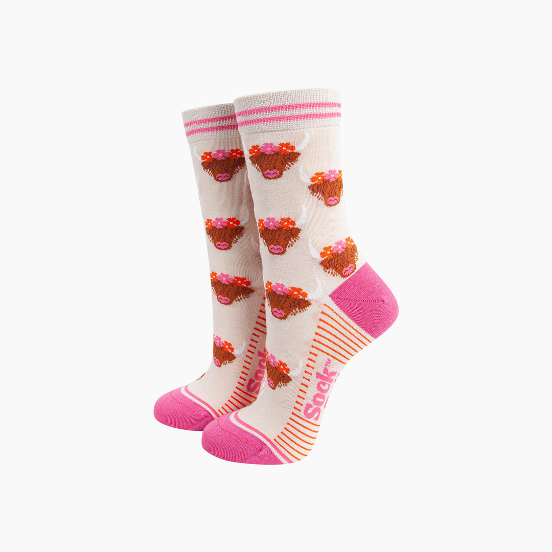 Floral-Crown-Highland-Cow-Bamboo-Socks-in-Cream-mannequin