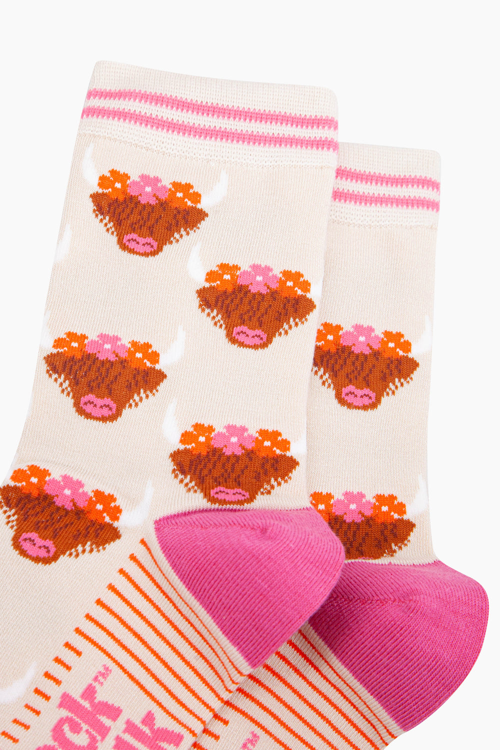 Floral-Crown-Highland-Cow-Bamboo-Socks-in-Cream-close-up