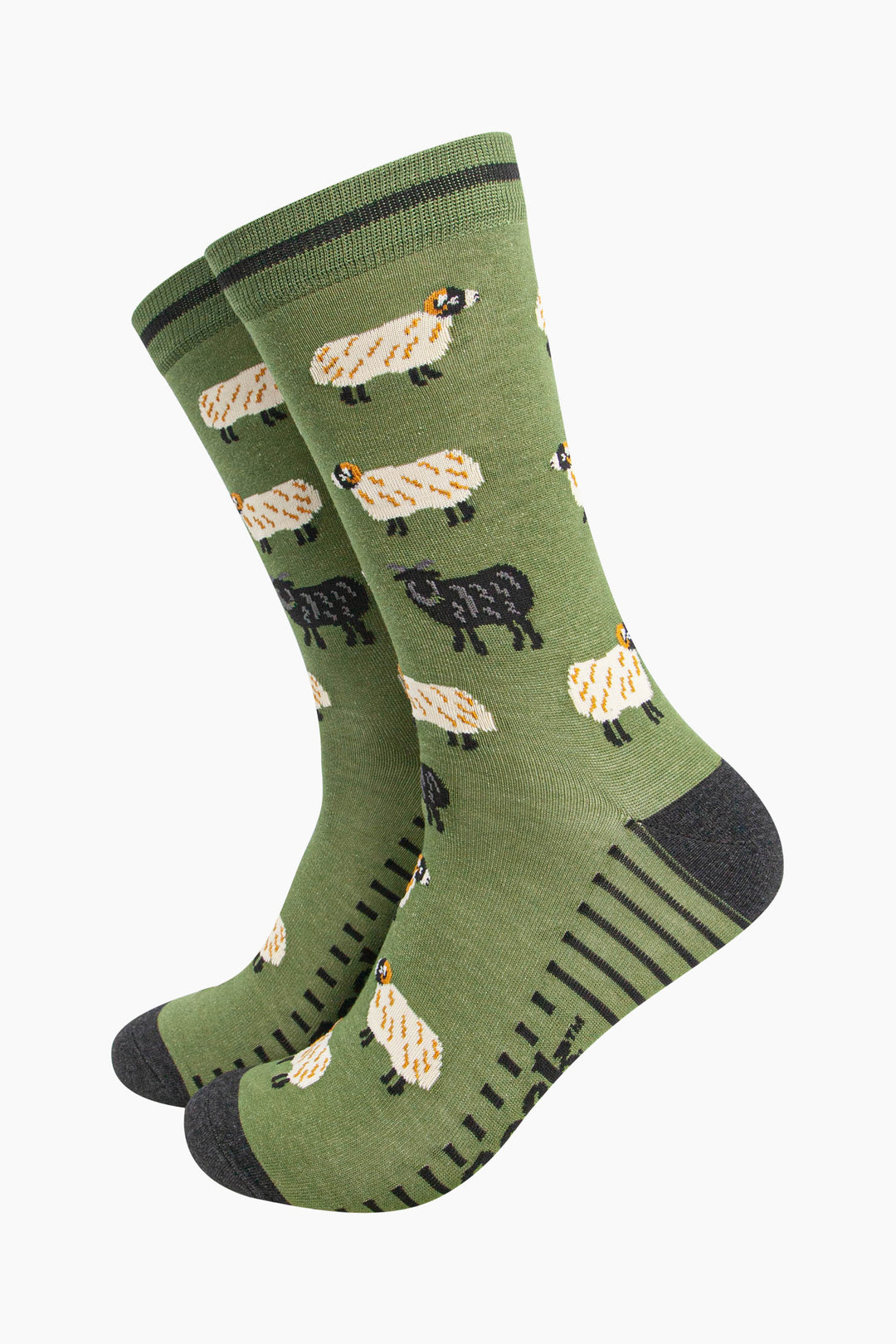 mens-bamboo-socks-green-black-sheep-pattern-flock-white-sheep-one-black