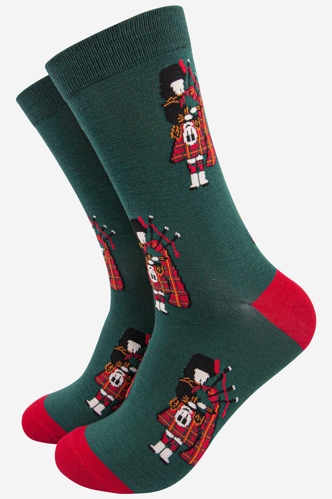 mens-socks-gift-box-forest-green-scottish-highlands-bagpipes