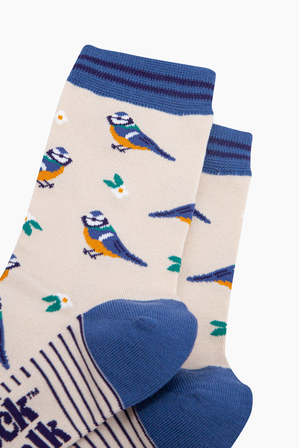 Blue-Tits-Floral-Bamboo-Socks-in-Cream-Closeup
