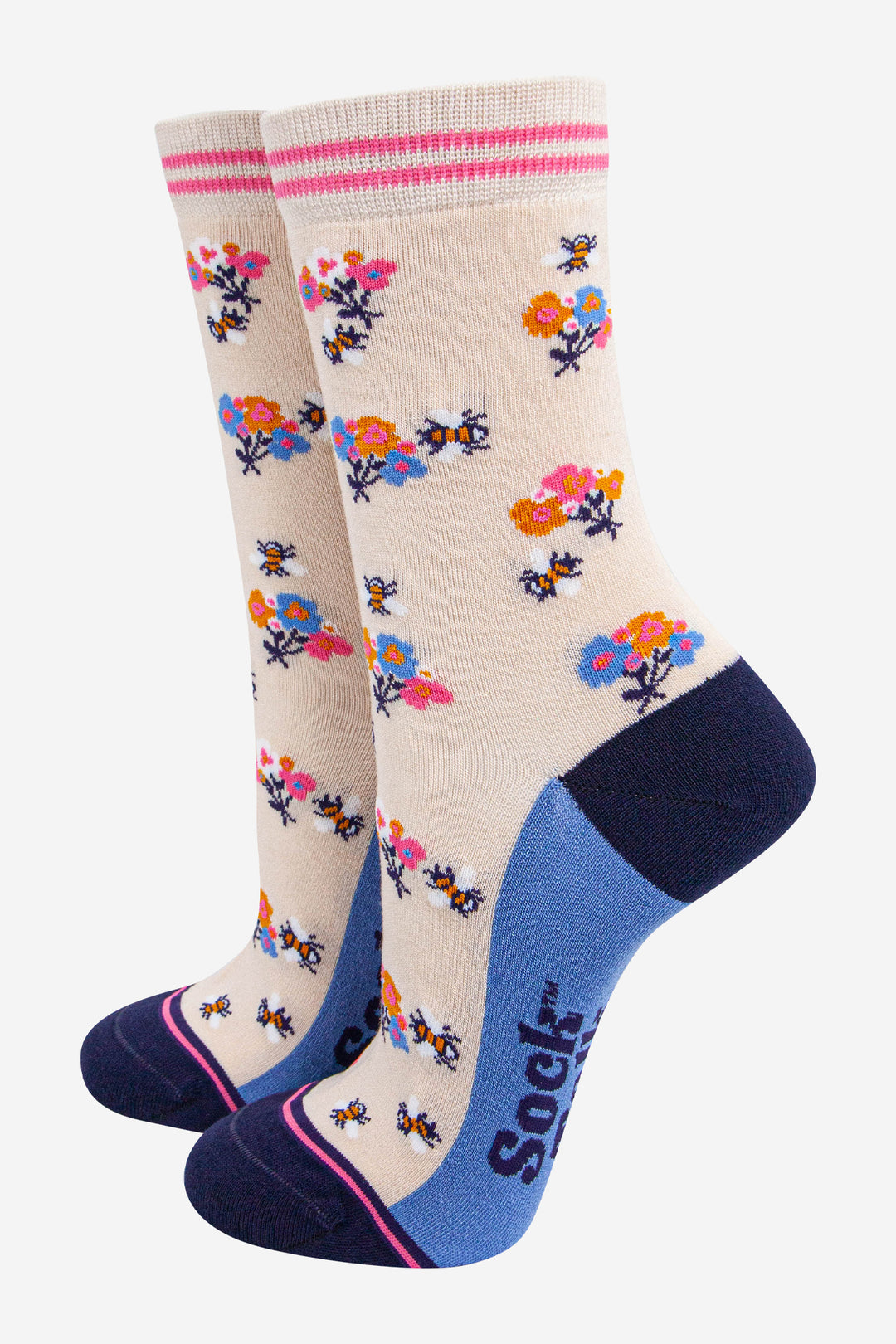 Swallows-&-Flowers-Bamboo-Socks-Gift-Set-Cream
