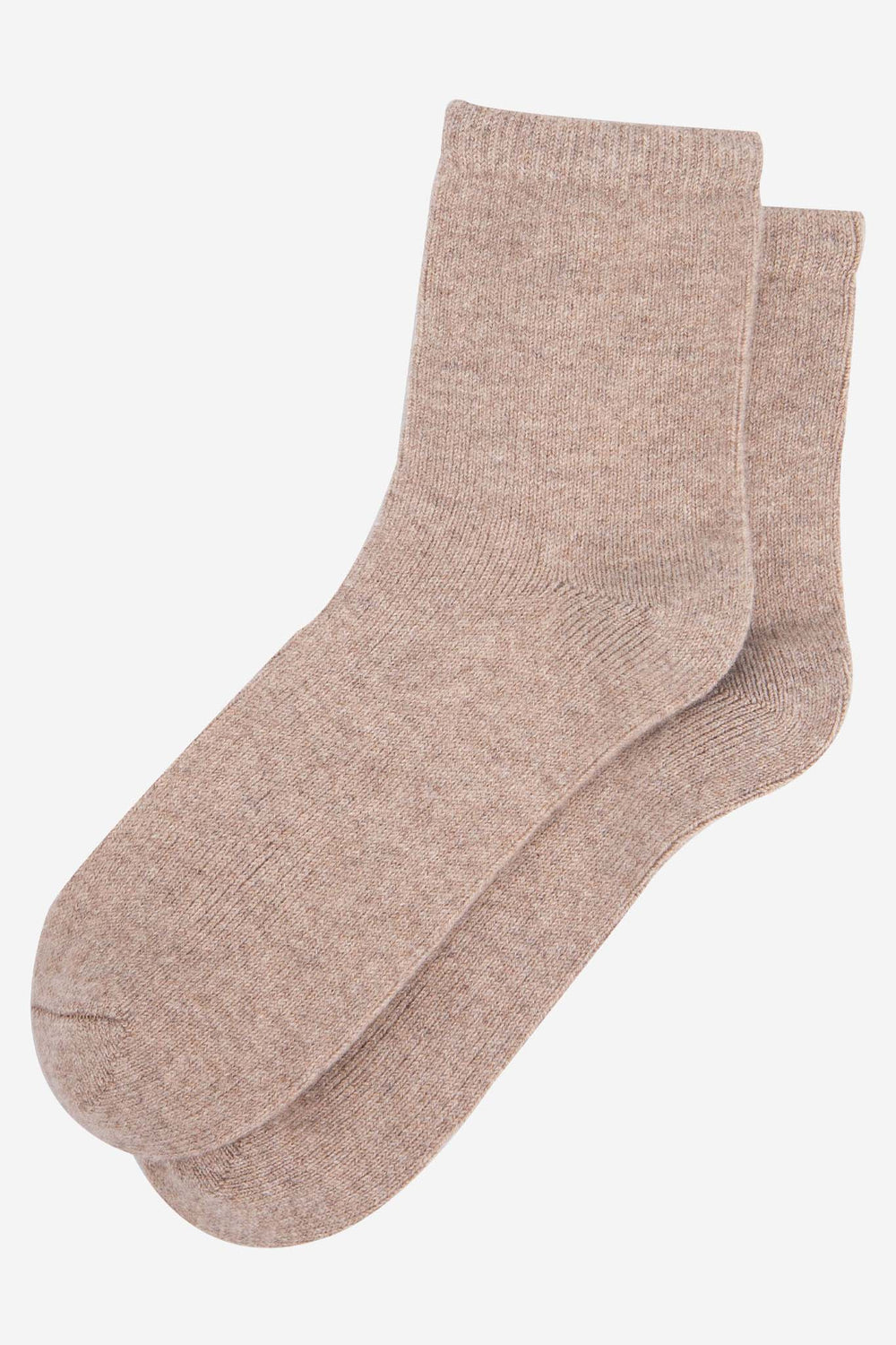 womens-cashmere-socks-ankle-socks-camel-cashmere-laying-flat