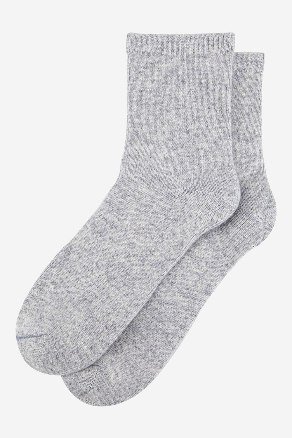 womens-cashmere-socks-ankle-socks-light-grey-cashmere-laying-flat