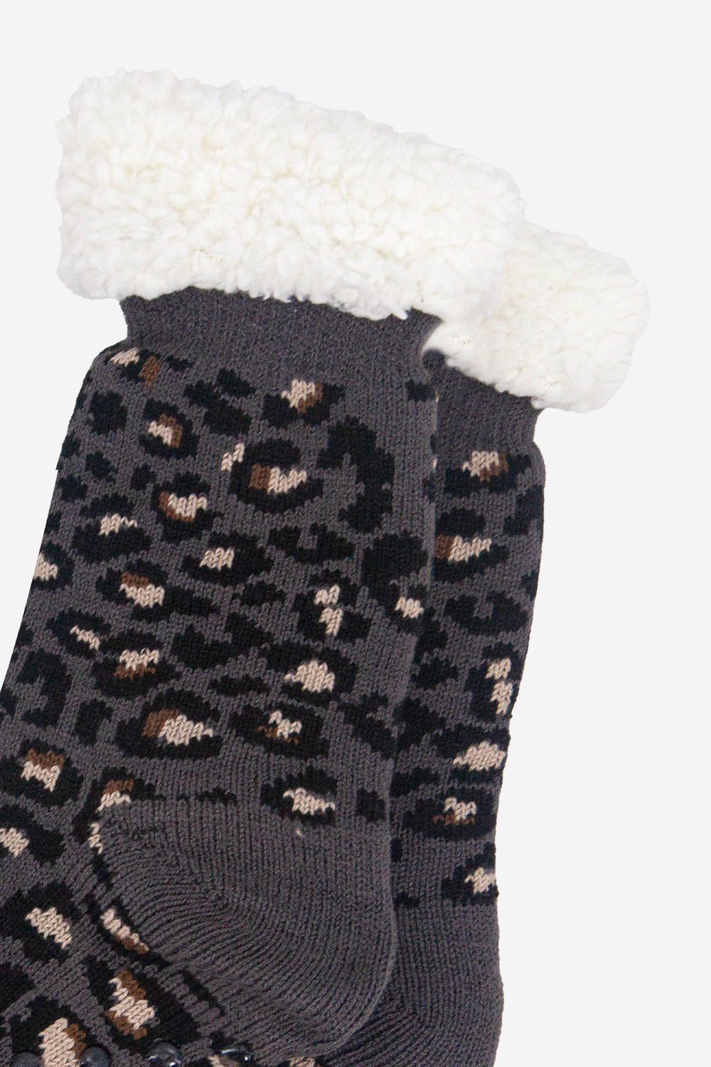 womens-long-slipper-socks-dark-grey-leopard-close-up-fleece-lining