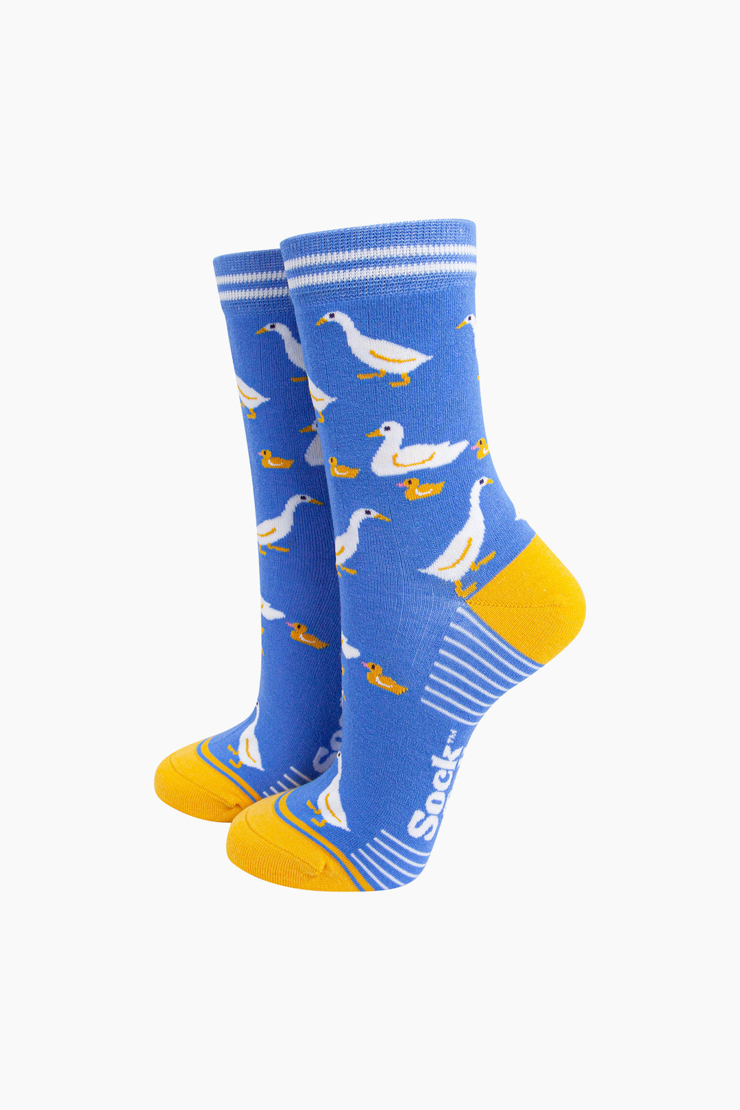 Geese-&-Goslings-Bamboo-Socks-in-Blue-mannequin