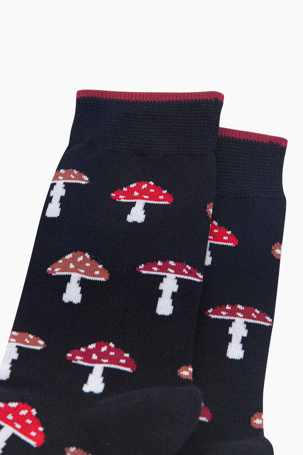Toadstool-Men's-Bamboo-Socks-in-Black-Close-Up