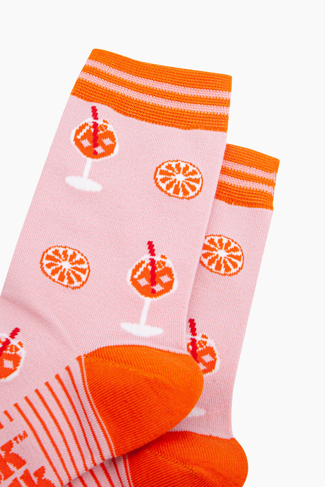 Aperitivo-Spritz-Bamboo-Socks-in-Pink-Closeup