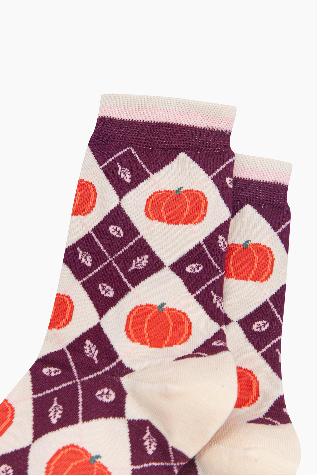 Pumpkin-Women's-Bamboo-Socks-in-Burgundy/Cream-Close-Up