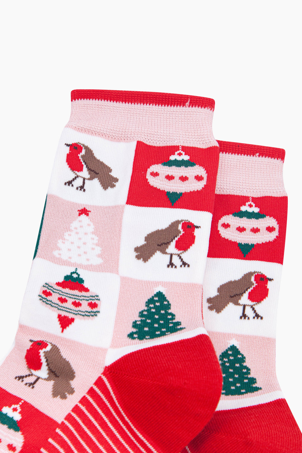 Christmas-Tree-Squares-Women's-Bamboo-Socks-in-Soft-Pink/Red-Close-Up