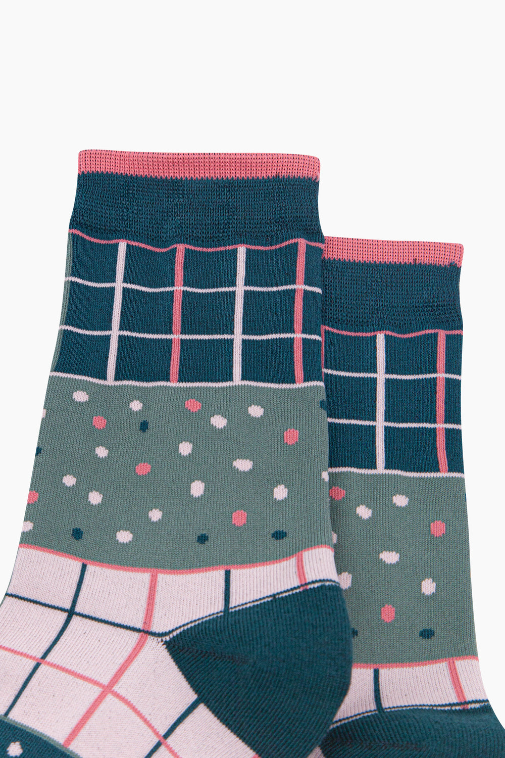 Check-&-Spots-Women's-Bamboo-Socks-in-Green/Pink-Close-Up