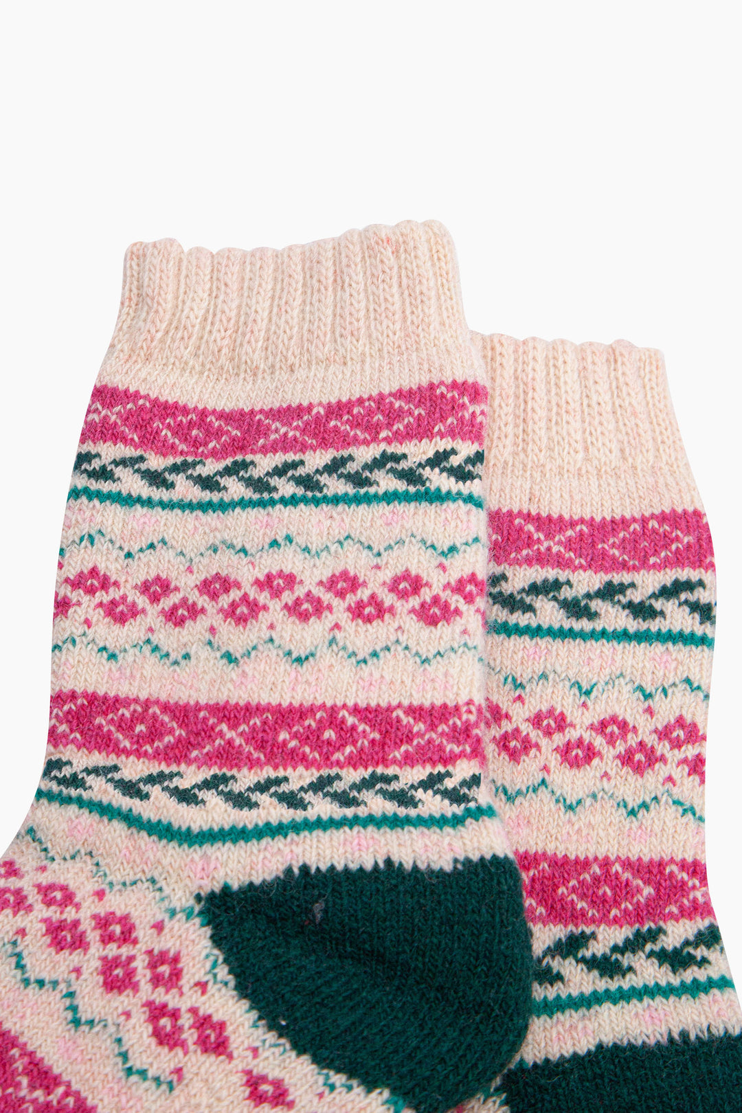 Fair-Isle-Patterned-Wool-Socks-in-Raspberry/Green-Close-Up