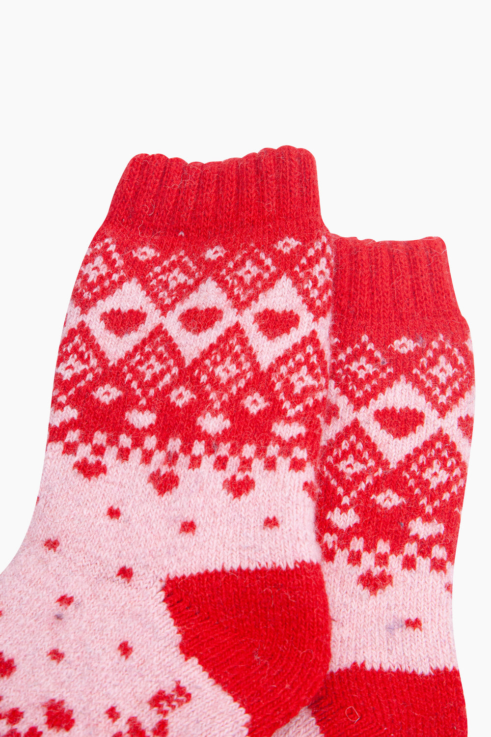 Scandi Heart Patterned Wool Socks in Soft Pink/Red-Close-Up