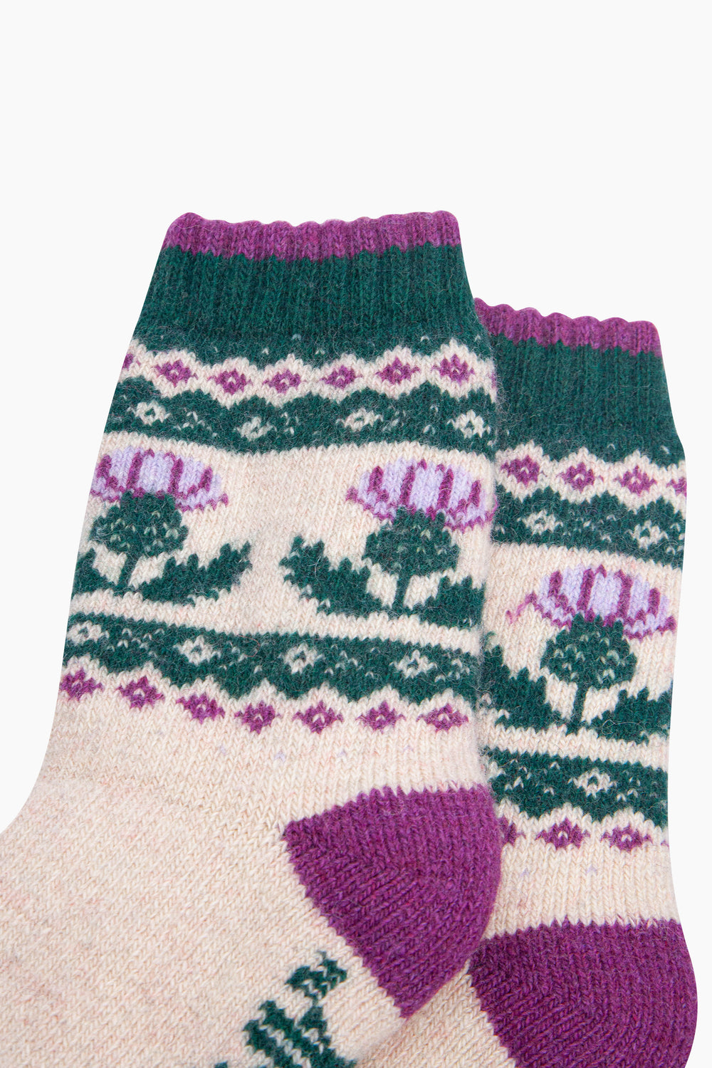 Thistle-Patterned-Wool-Socks-in-Cream/Green-Close-Up