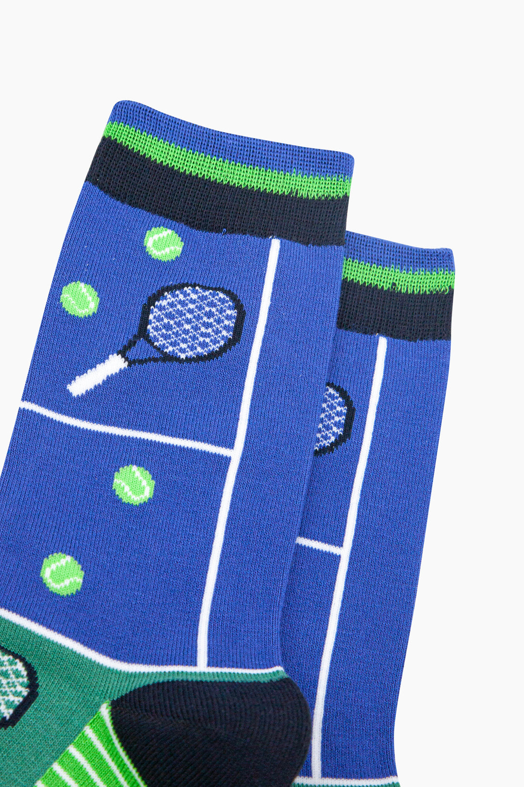 Tennis-Court-Bamboo-Socks-in-Blue/Green-Closeup