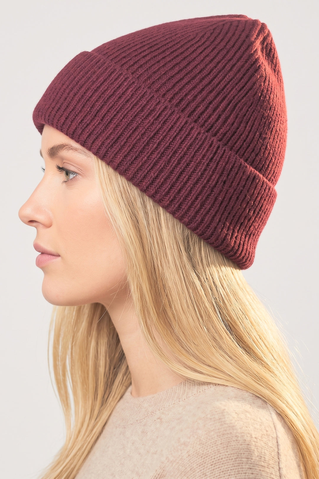berry-ribbed-beanie-hat