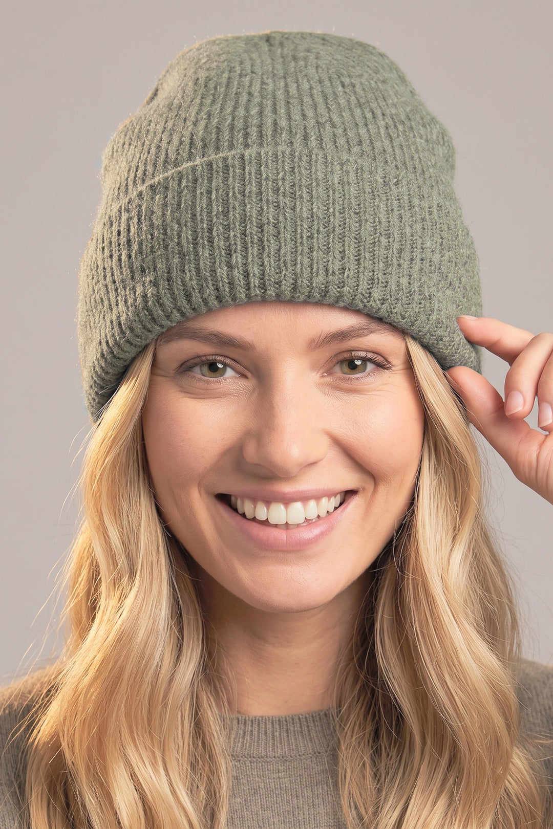 khaki-ribbed-beanie-hat