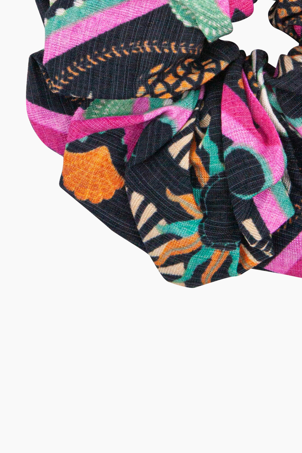 Large-Pineapple-Print-Scrunchie-in-Black-Closeup