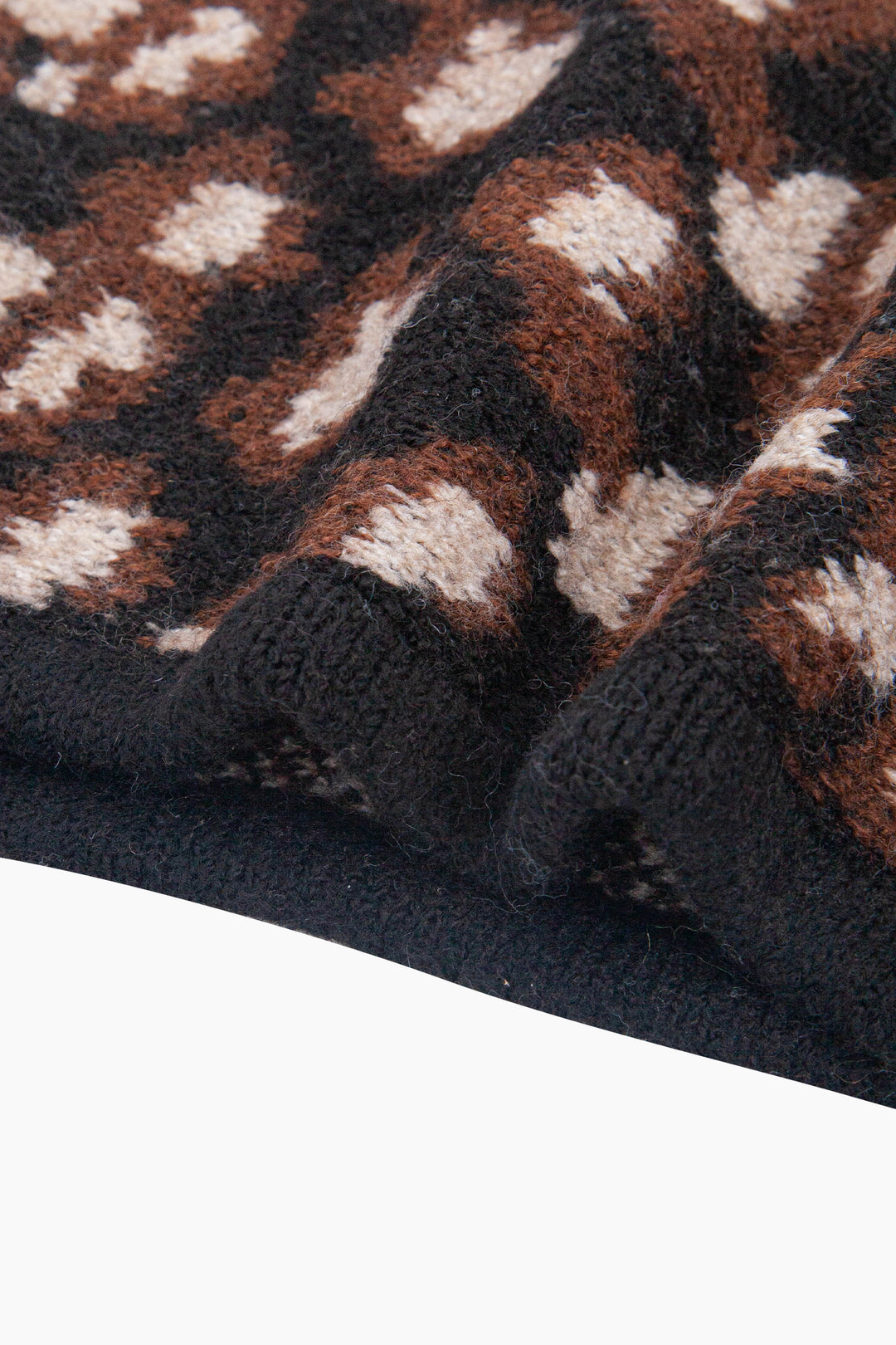 Leopard-Print-Knitted-Hood-in-Black