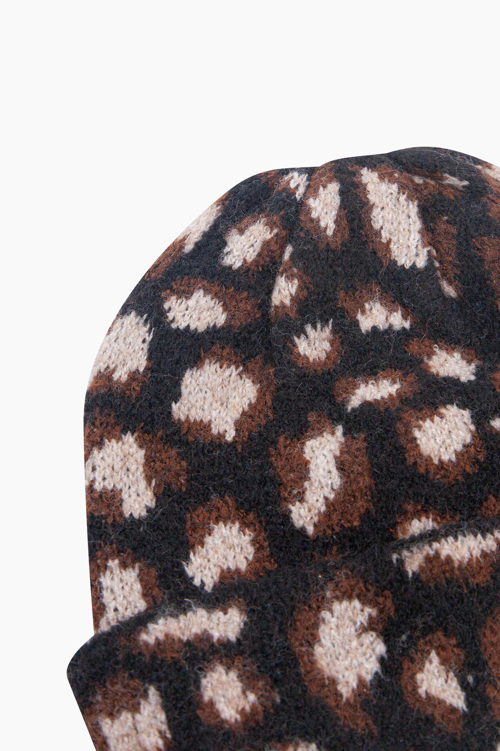 Leopard-Print-Beanie-Hat-in-Black