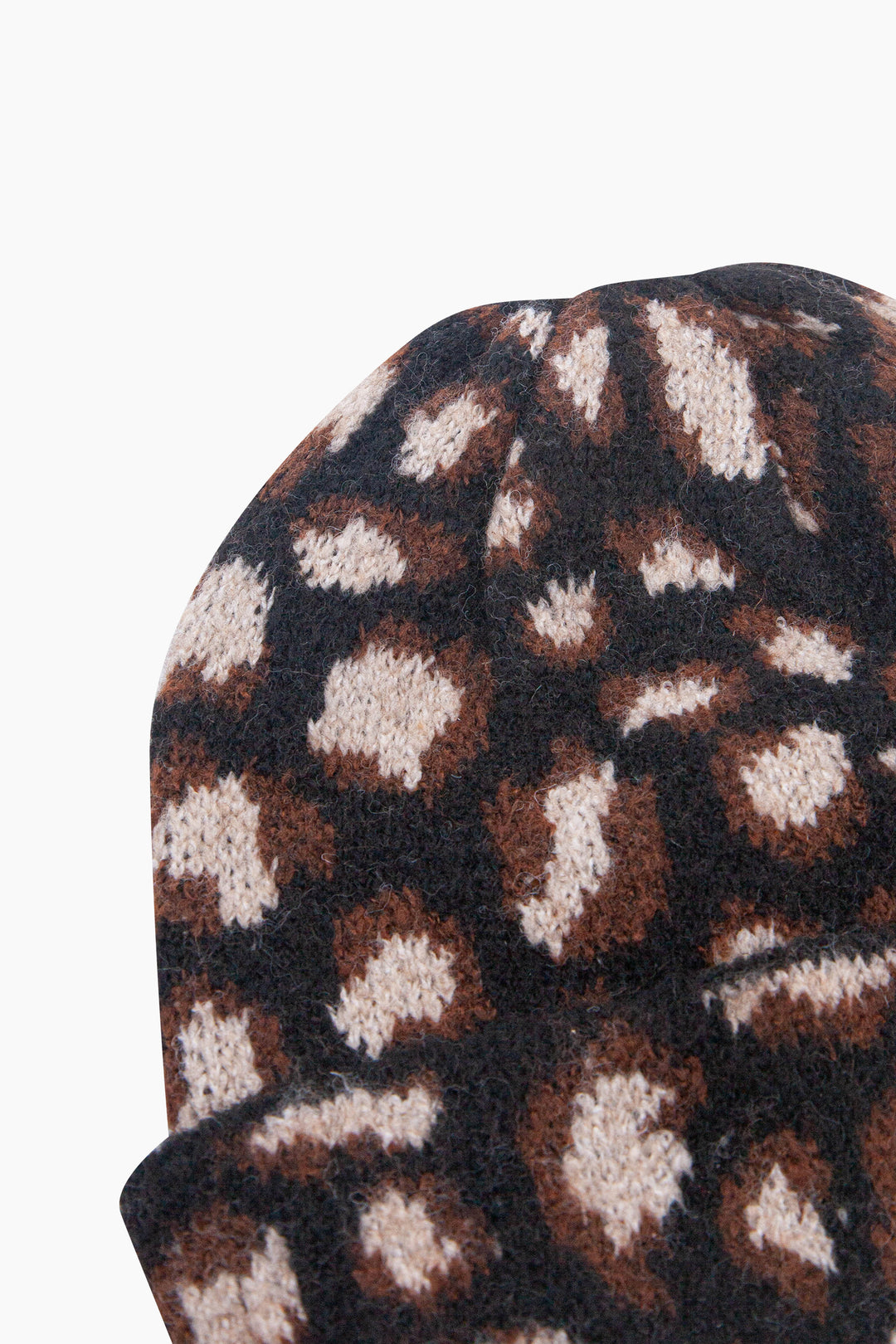 Leopard-Print-Beanie-Hat-in-Black