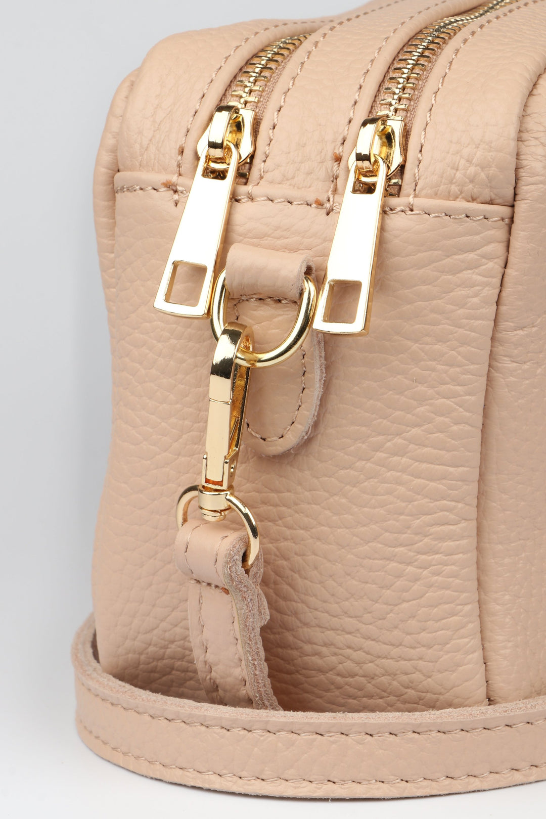 Naomi - Italian Leather Crossbody Bag - Nude, Pebbled