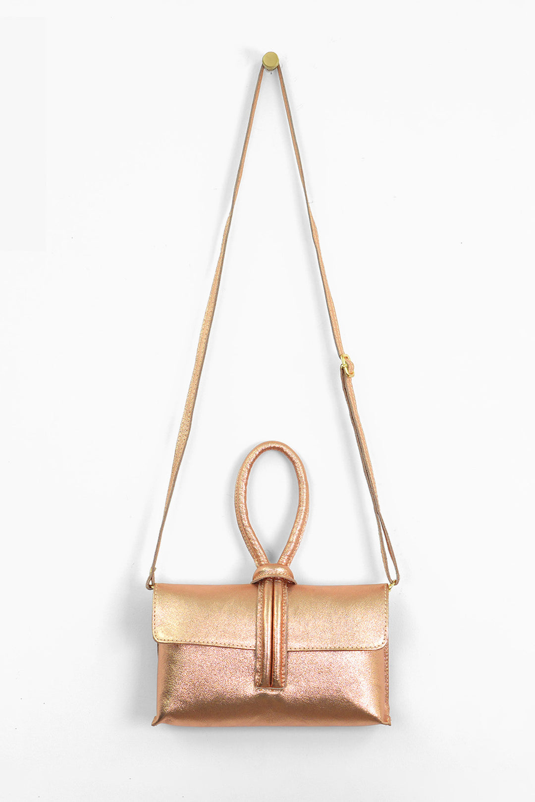trixie-clutch-bag-peach-gold-italian-pebble-grain-leather-shoulder-strap