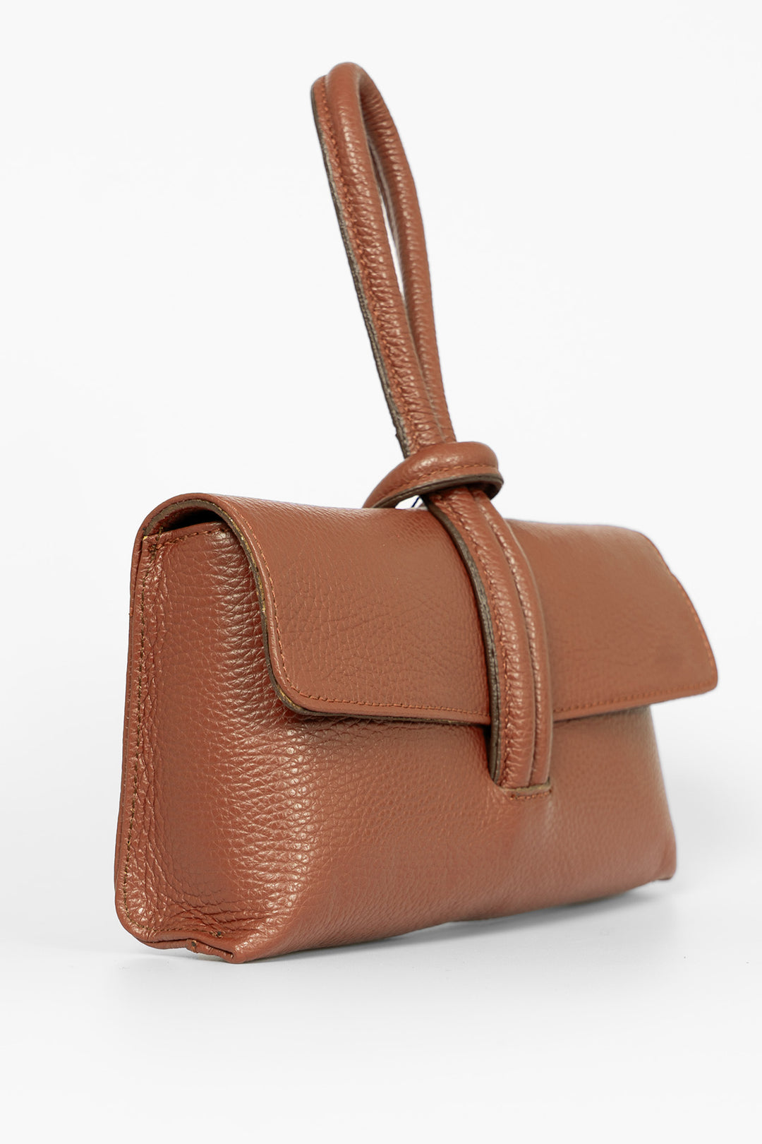 trixie-clutch-bag-tan-italian-pebble-grain-leather-side