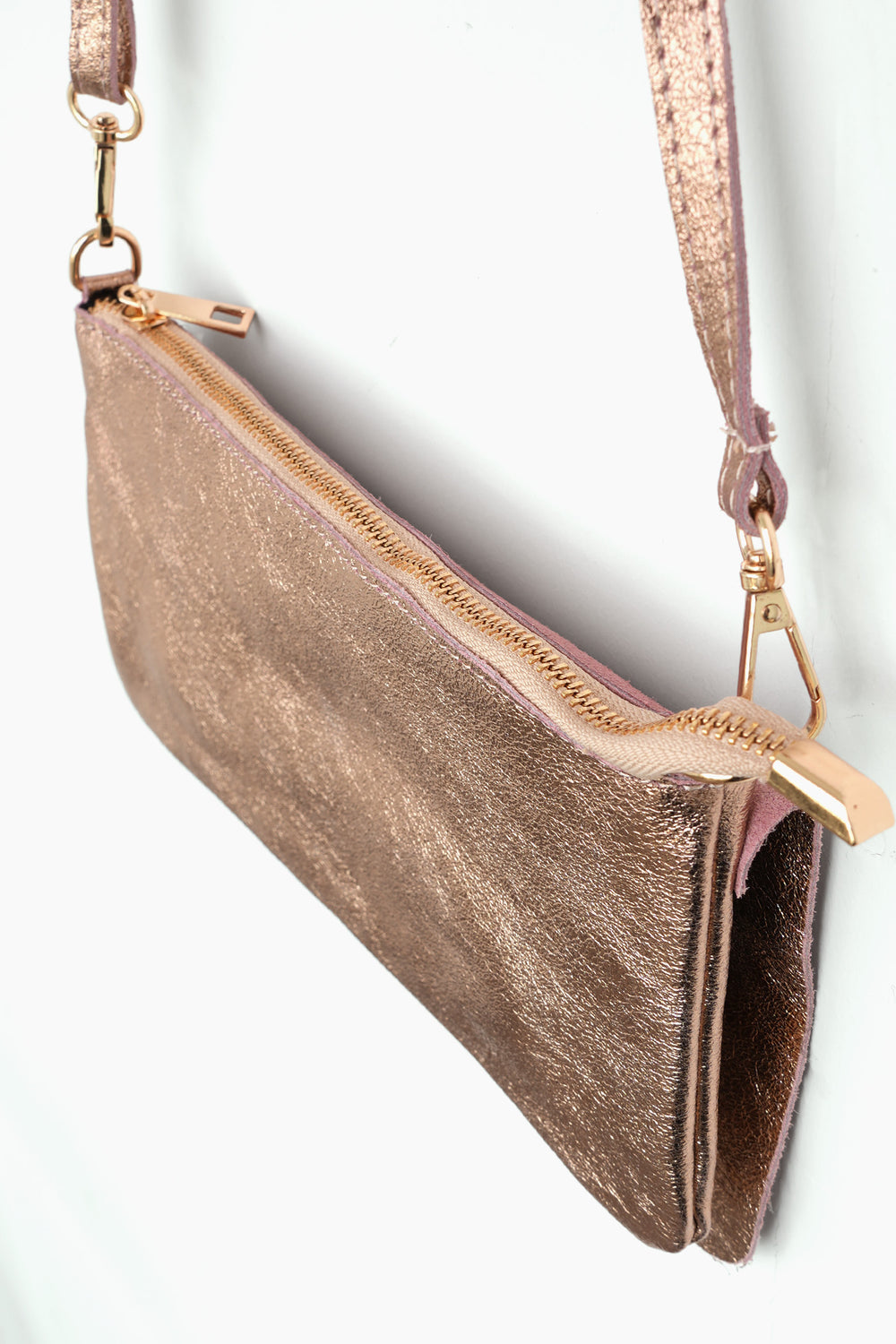 britta-italian-leather-clutch-bag-peach-gold-zip-closure
