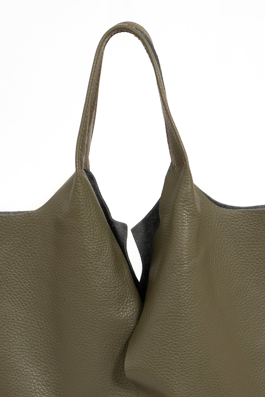 paloma-italian-leather-shoulder-bag-khaki-pebbled-close-up-top-handles