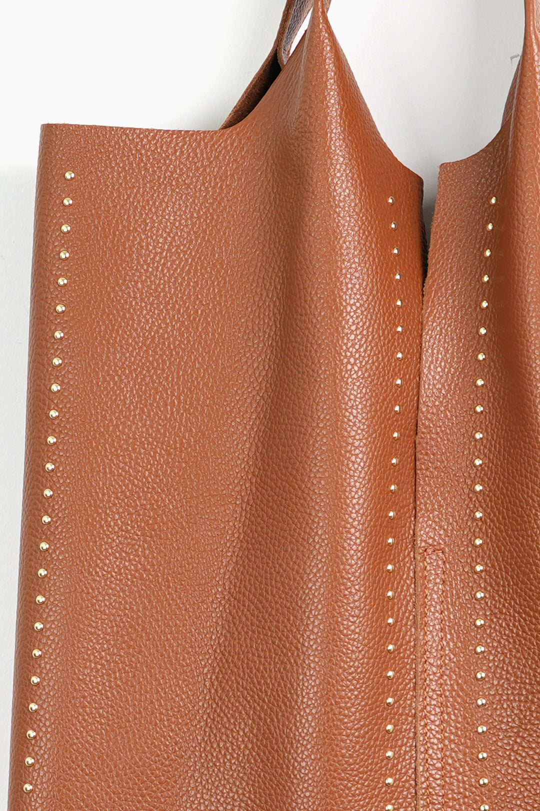 reba-italian-leather-shoulder-bag-with-studs-tan-close-up
