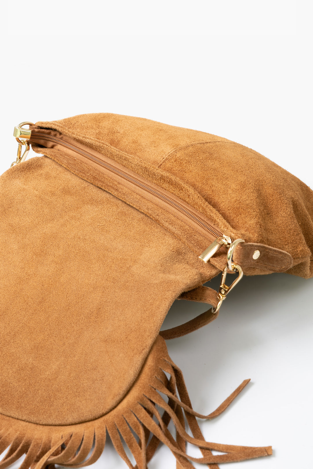 Fringed-Crossbody-Bag-Italian-Suede-Leather-in-Tan-Showing-Zip-Closure