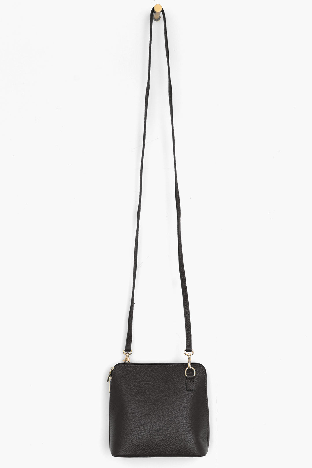square-italian-leather-crossbody-bag-in-black-shoulder-strap