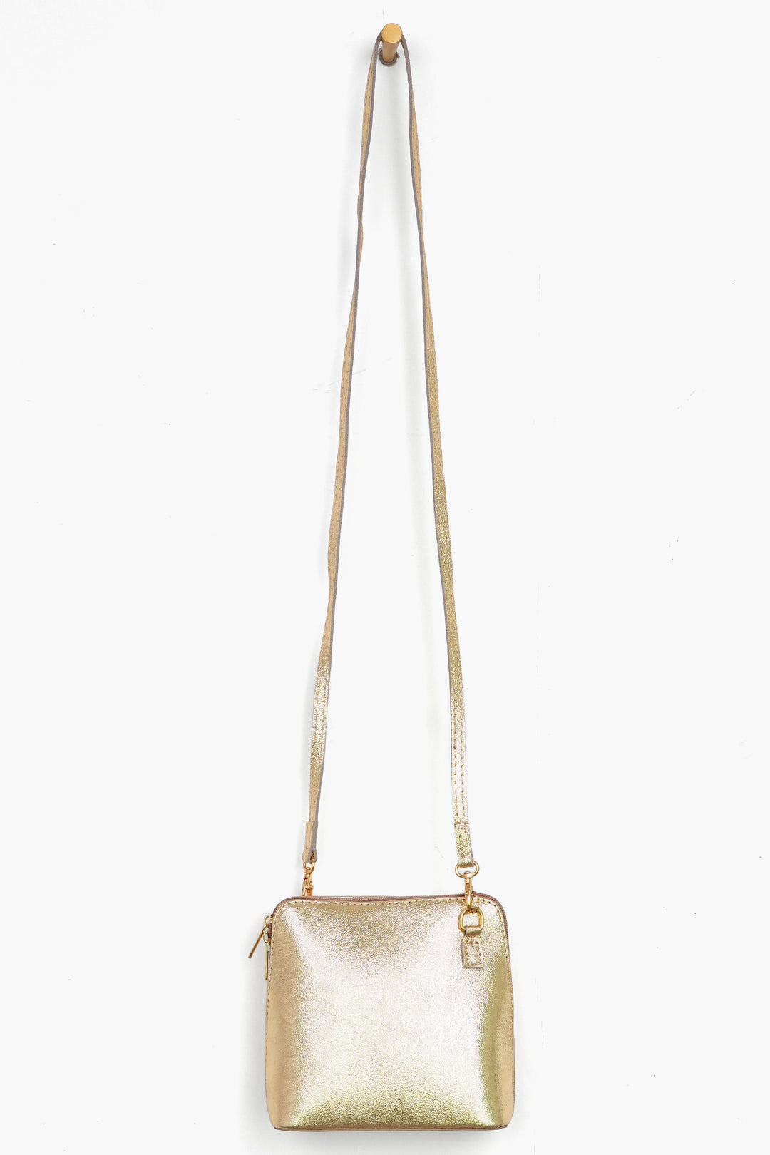 square-italian-leather-crossbody-bag-in-gold-shoulder-strap