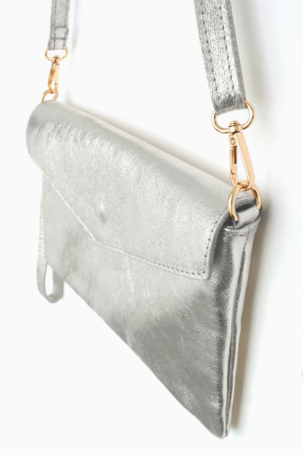italian-leather-envelope-clutch-bag-silver-closeup-front