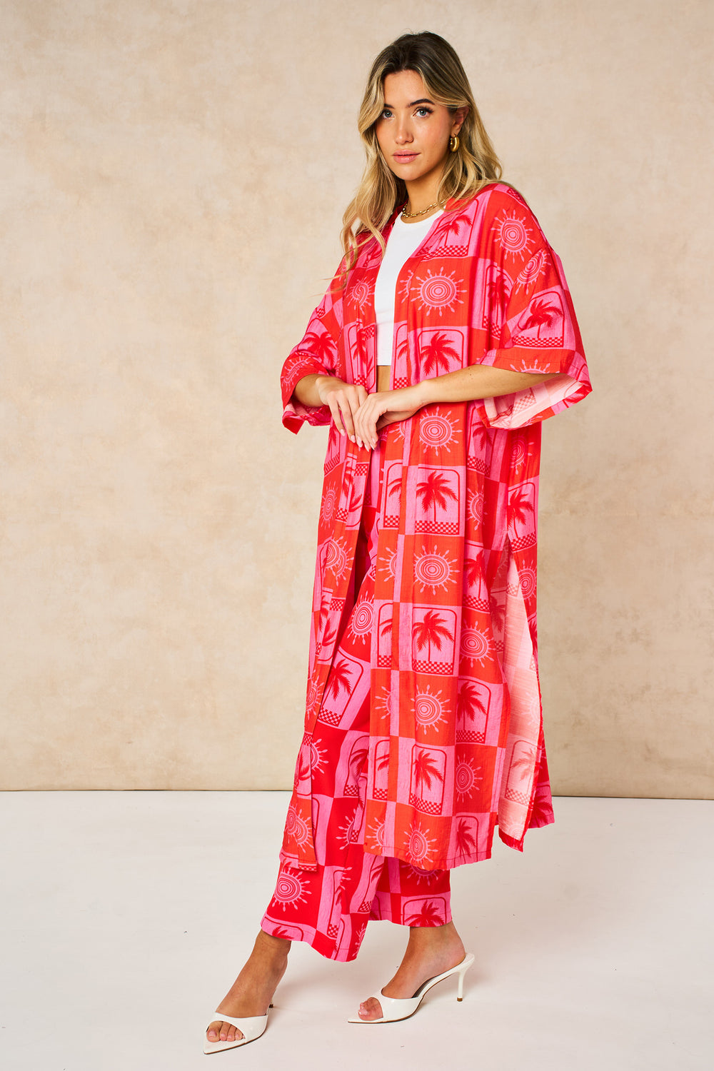Sun-&-Palm-Tree-Long-Kimono-in-Hot-Pink