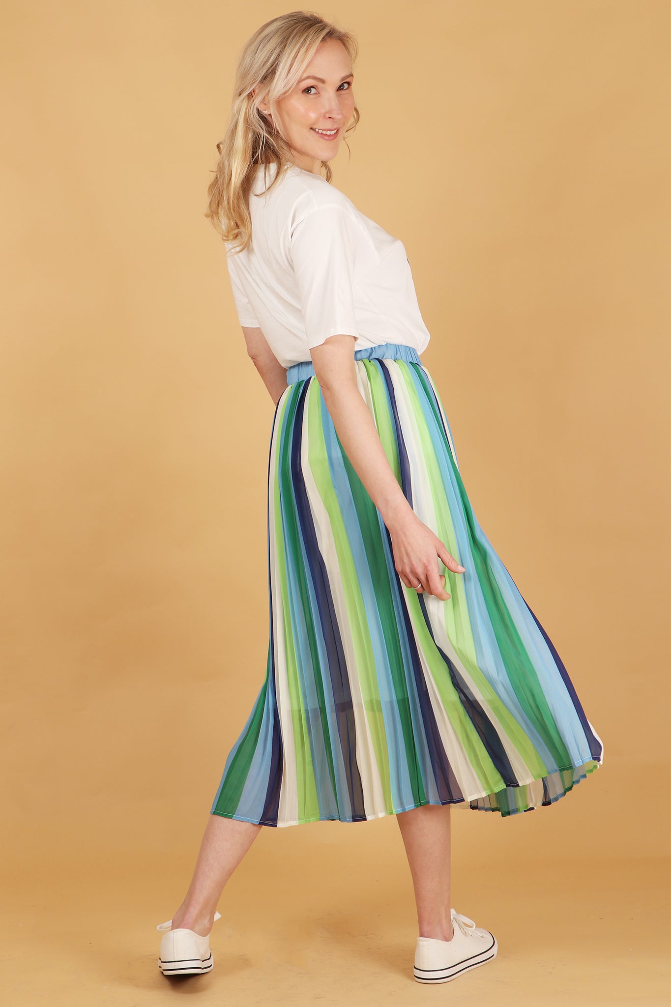 Chiffon pleated maxi skirt uk best sale